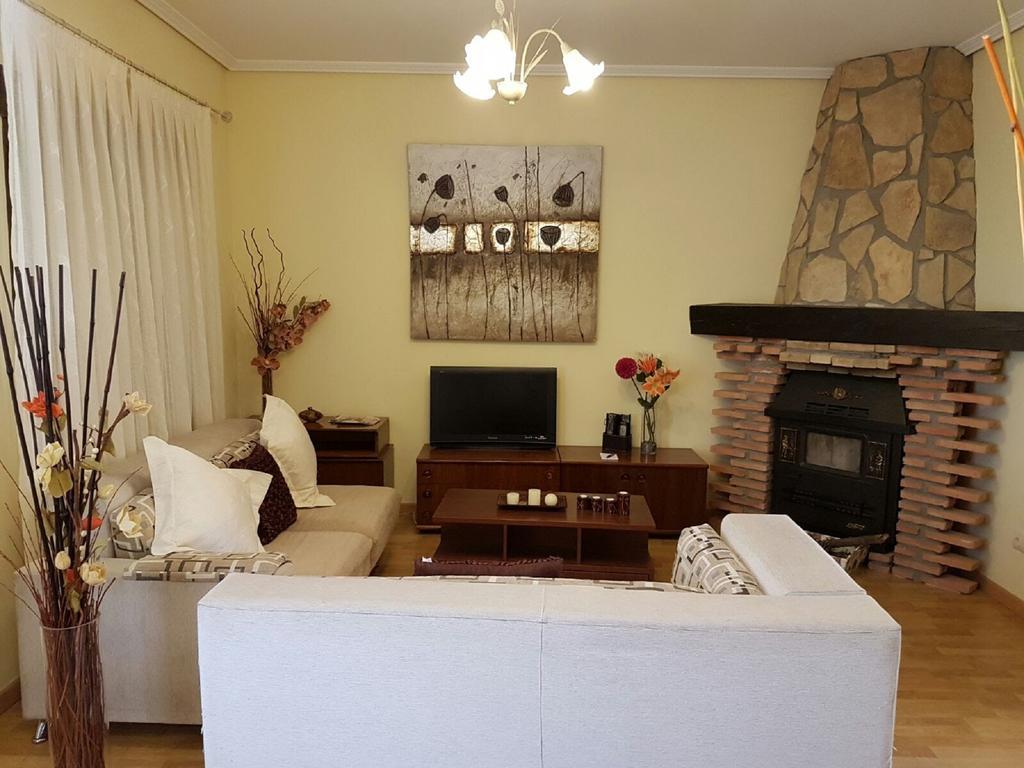 Casa Rural Claudia Albarracin Exterior photo